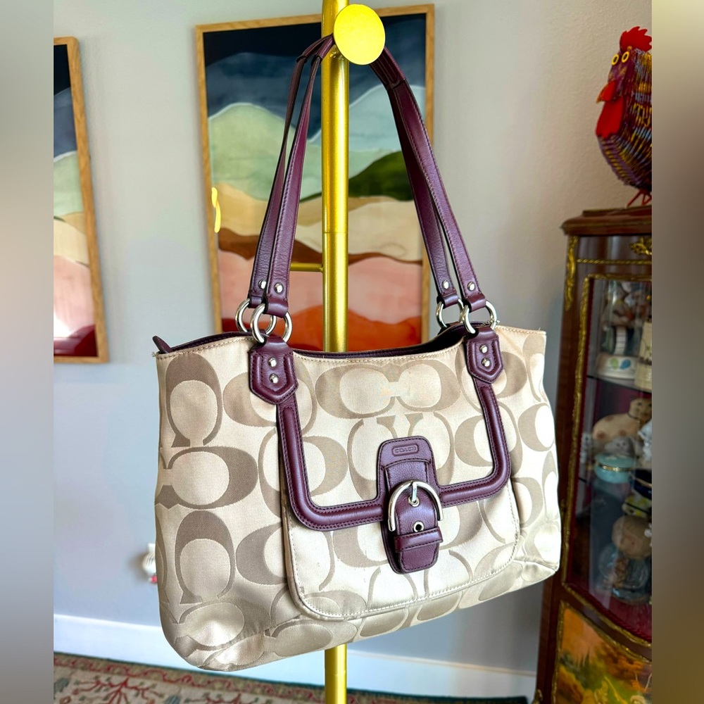 Coach Tan Shoulder Bag with Signature Design - Never Used - Picture 2 of 15